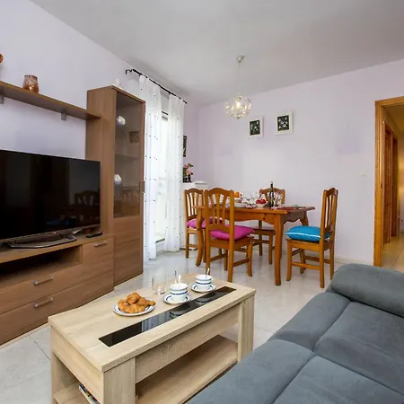 Apartment Dianium-2 By Interhome *